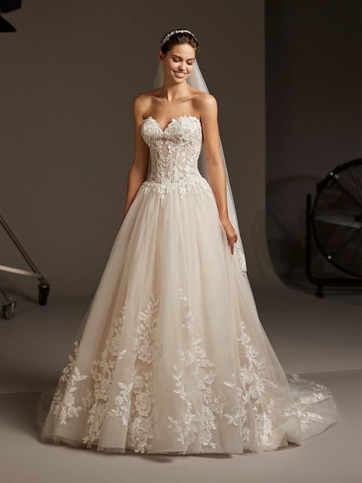 Pronovias