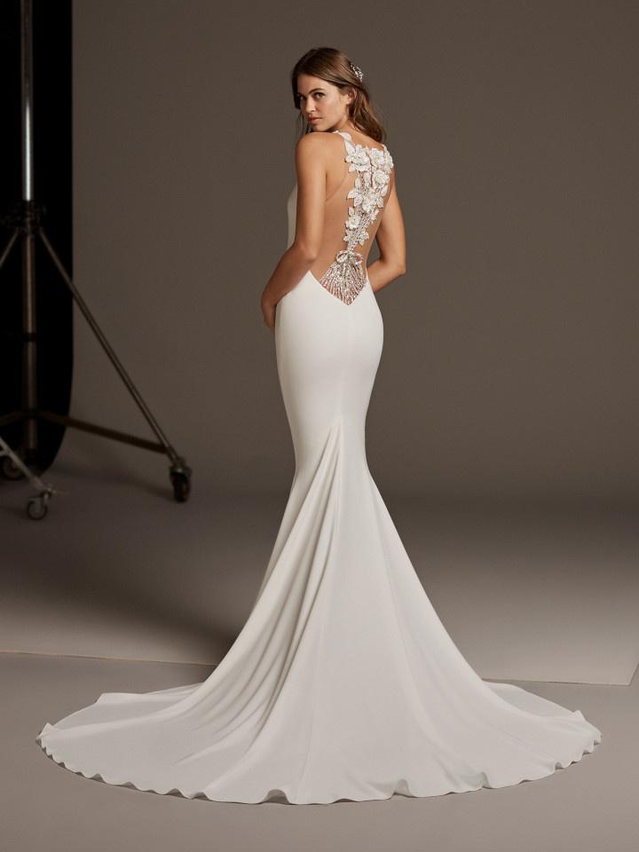 Pronovias