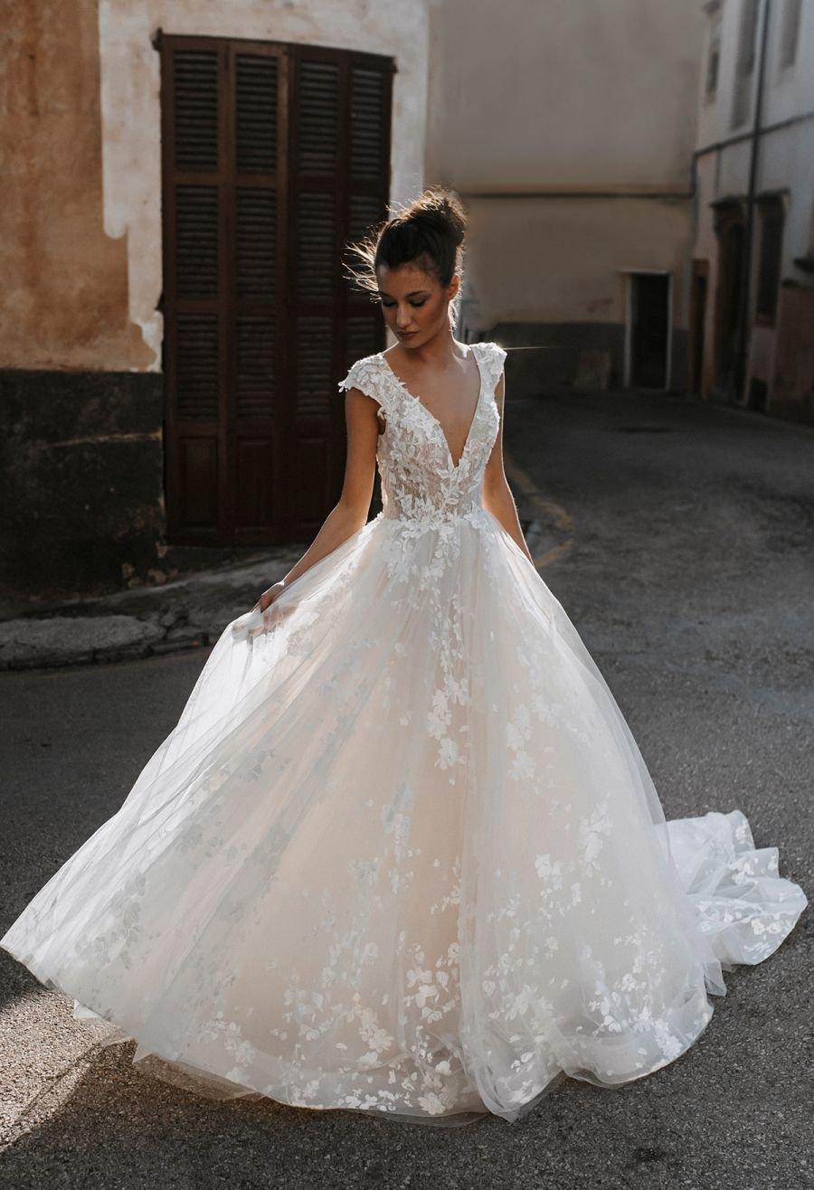 Vestido de novia Allure 2021