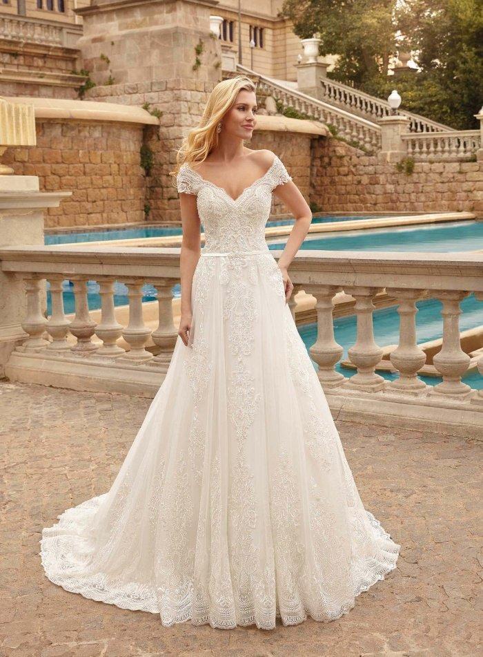 101 vestidos de novia sencillos para un look relajado y romántico