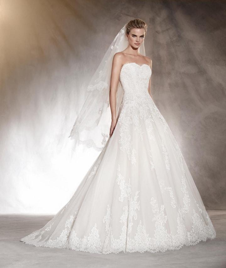 Pronovias