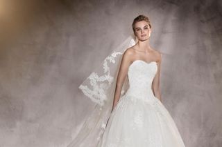 Pronovias