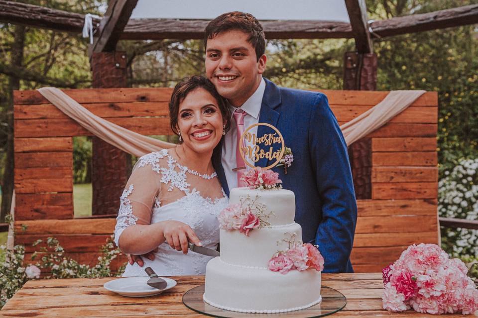 La presentación de la torta de casamiento: por qué deberían cuidar cada detalle