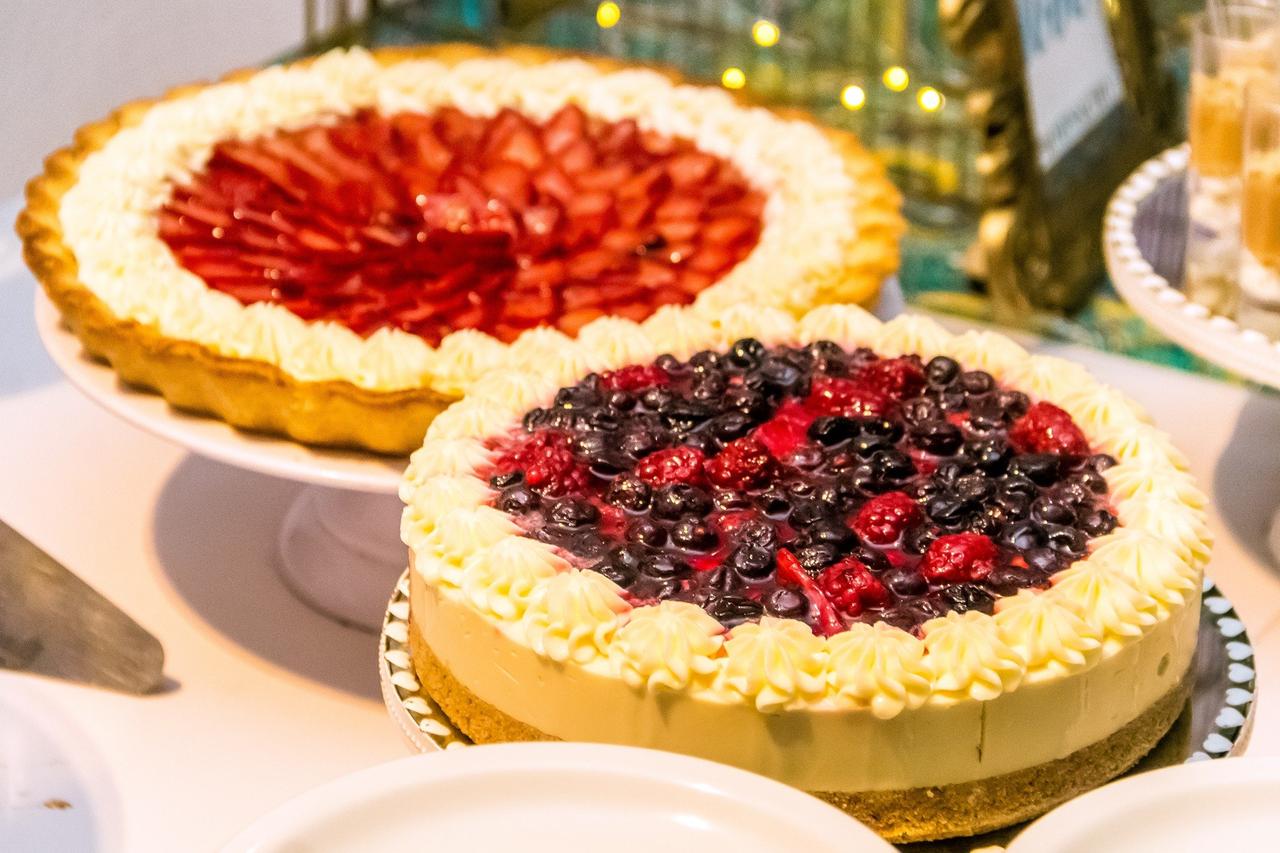 Minitarta de boda con figuras – Bocaditos Dulces