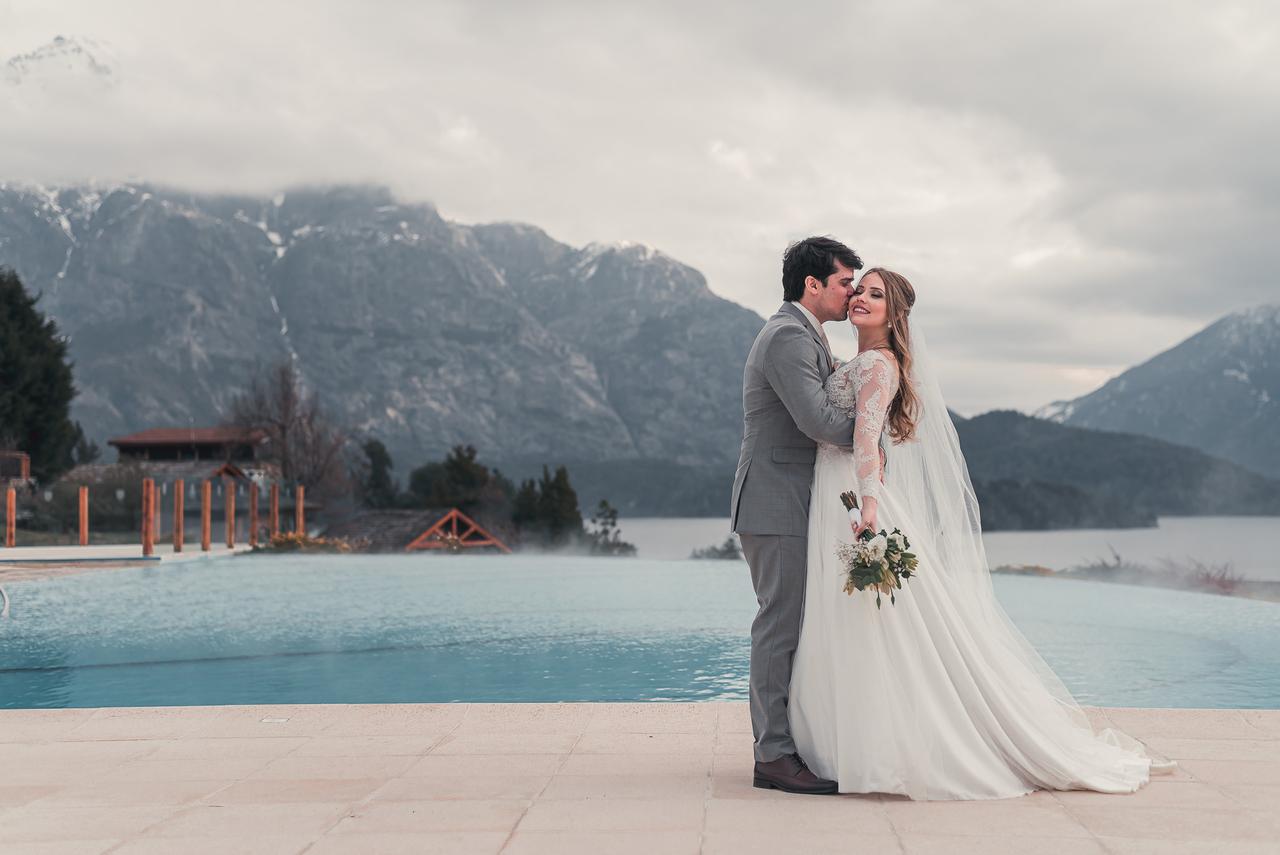 Por qué llevar velo el día de tu boda? Tradición o accesorio