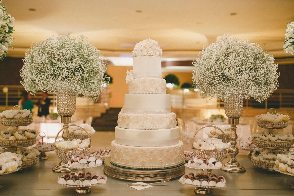 6 ideas para decorar la mesa de la torta del casamiento ¡y que se vea  irresistible!