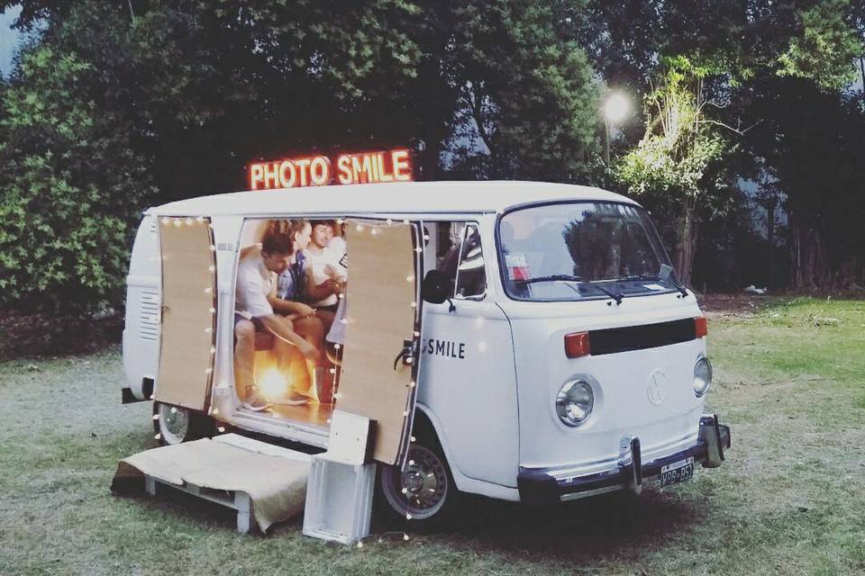 Fotocabina para el casamiento: un souvenir original y divertido