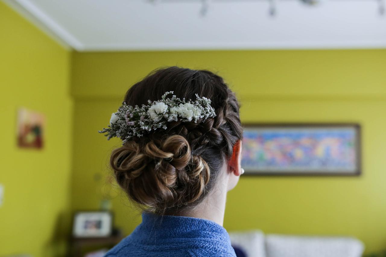 peinado recogido novia trenzas tocado flores