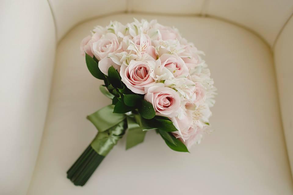 Ramos de novia con flores naturales: 10 estilos (y los mejores consejos  para encontrar el tuyo)