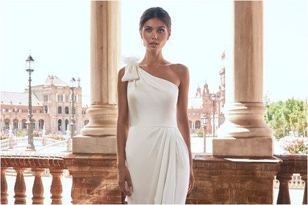 100 vestidos de novia corte recto: versatilidad y elegancia