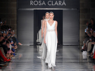 Vestidos de novia Rosa Clará 2020, una colección inspirada en el Art Déco