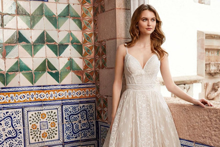 Vestidos de novia color marfil: 25 modelos muy favorecedores