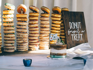 ¿Quieren incluir una barra de donuts en su casamiento? ¡No se pierdan estos consejos!