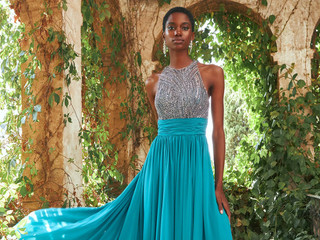 Descubrí la nueva colección de vestidos de fiesta de Pronovias: ¡una explosión de color!
