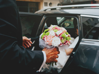 Participaciones especiales de casamiento