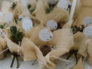 Ideas (¡fáciles y rápidas!) para personalizar las etiquetas de los souvenirs de casamiento