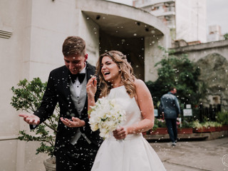 ¿Qué dice el protocolo sobre la vestimenta de la novia en un casamiento por iglesia?