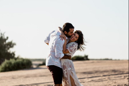 100 canciones de amor cantadas por mujeres: melodías románticas para compartir en pareja