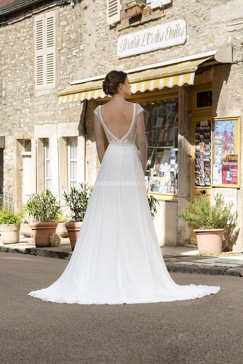 BM-22-02, Boheme from Mikonos By The Sposa Group Italia