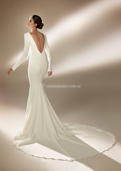 BURTON, Atelier Pronovias