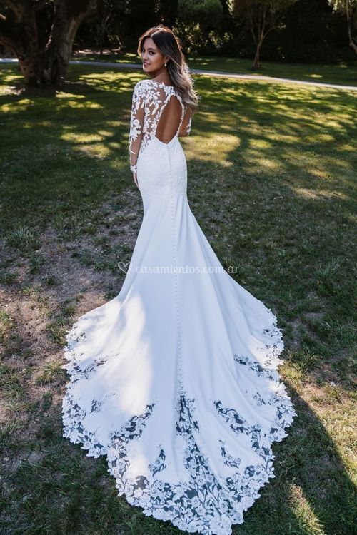 9915, Allure Bridals