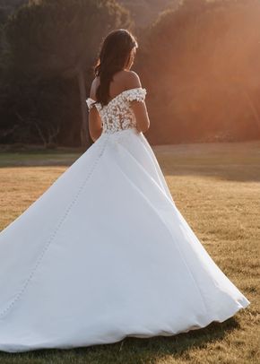 9908, Allure Bridals