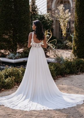 9916, Allure Bridals