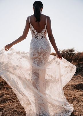 9901, Allure Bridals