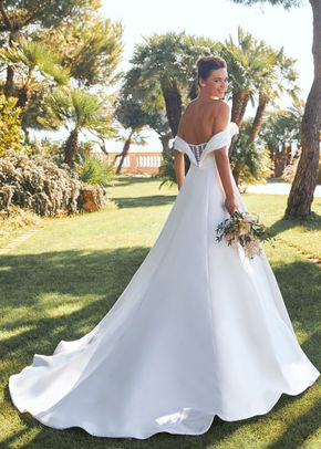 AYLA, Pronovias