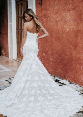 C652, Allure Bridals