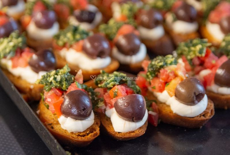 Ahi Vamos! Catering