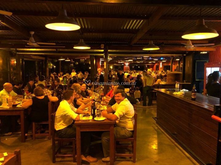 Los Abraham Asador Criollo