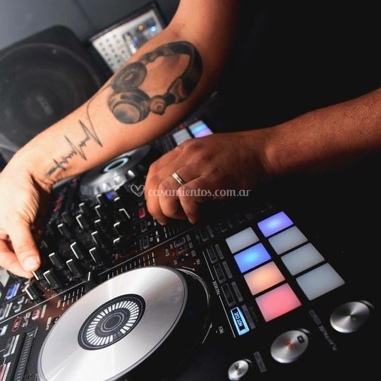 DjLeo Lino