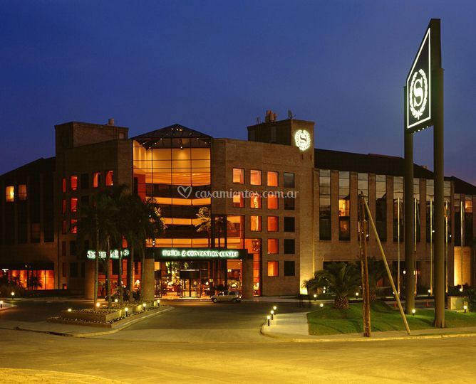 Sheraton Pilar Hotel & Convention Center