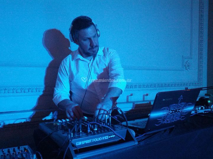 Dj Taylor