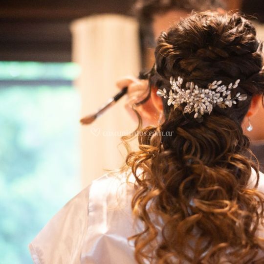 Carla Tau Hair & Makeup
