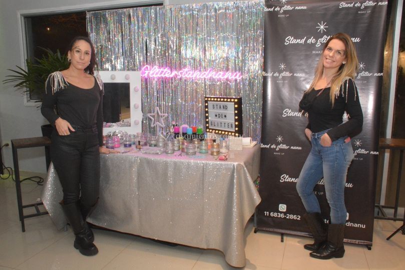 Stand de Glitter Nanu