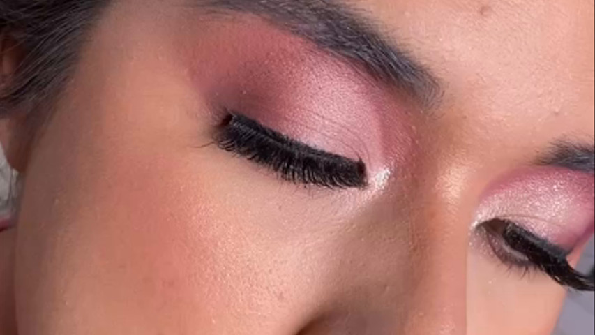 Prueba de maquillaje en Novia