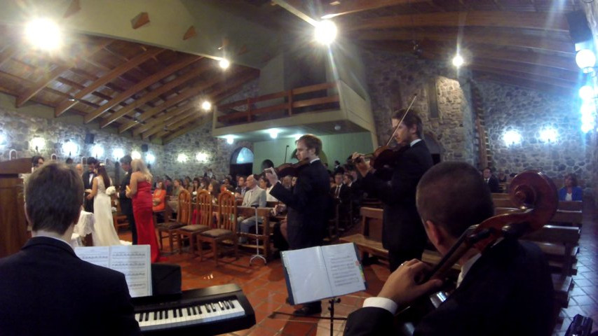 La Camerata en la iglesia