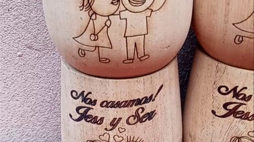 Mates personalizados con grabado láser 