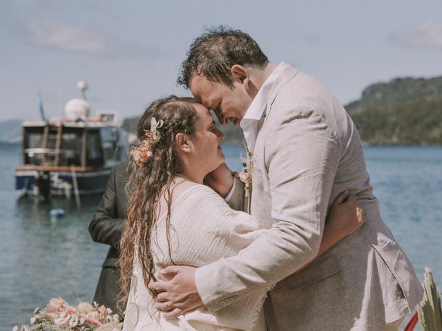 El casamiento de Pablo y Josefina en Villa La Angostura, Neuquén 36