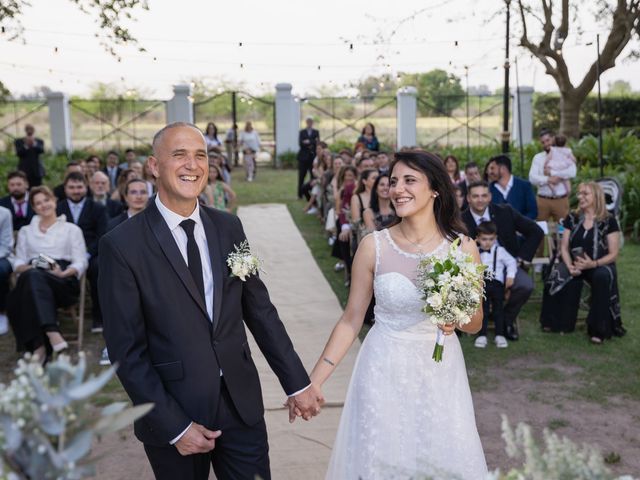 El casamiento de Jorge y Maga en Exaltacion de La Cruz, Buenos Aires 13