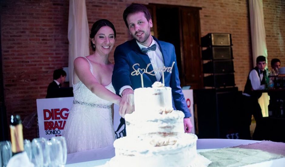 El casamiento de Nicolas y Ayelén en Villa Lía, Buenos Aires