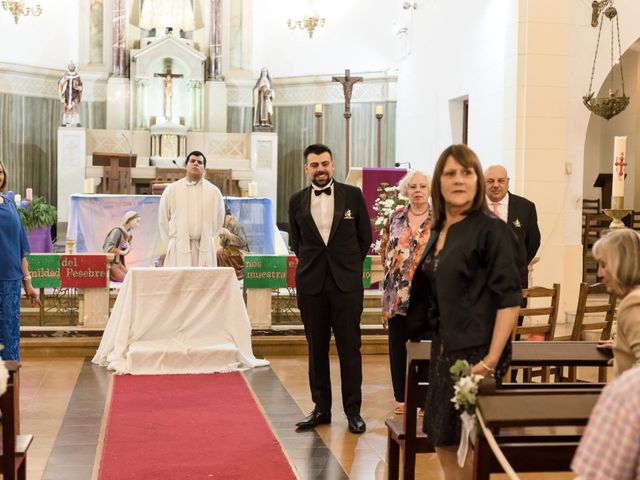 El casamiento de Tomas y Gisela en Adrogué, Buenos Aires 28
