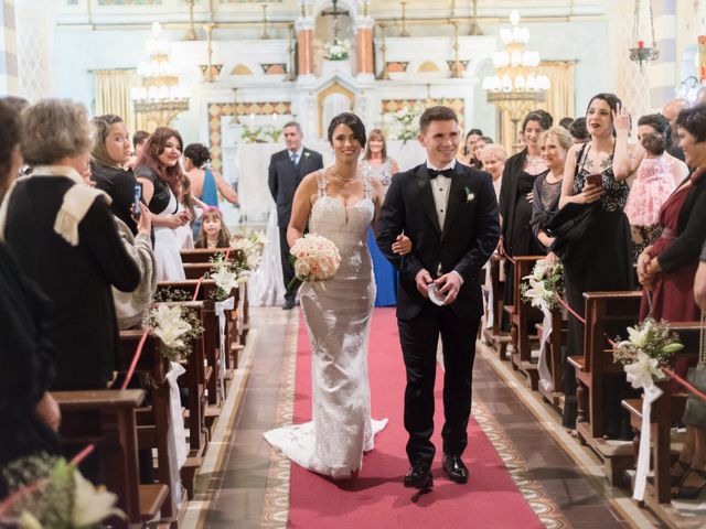 El casamiento de Lucas y Victoria en Berazategui, Buenos Aires 15