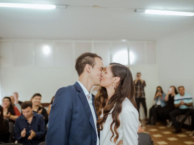 El casamiento de Patricio y Florencia en Burzaco, Buenos Aires 8