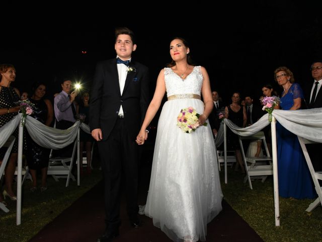 El casamiento de Hernan y Celeste en 9 de Abril, Buenos Aires 8