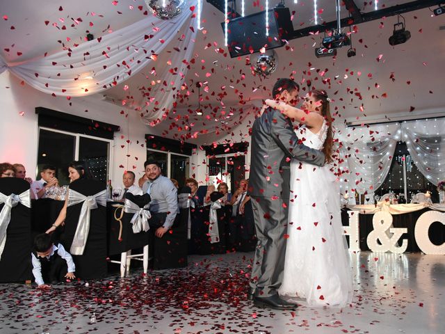 El casamiento de Hernan y Celeste en 9 de Abril, Buenos Aires 24