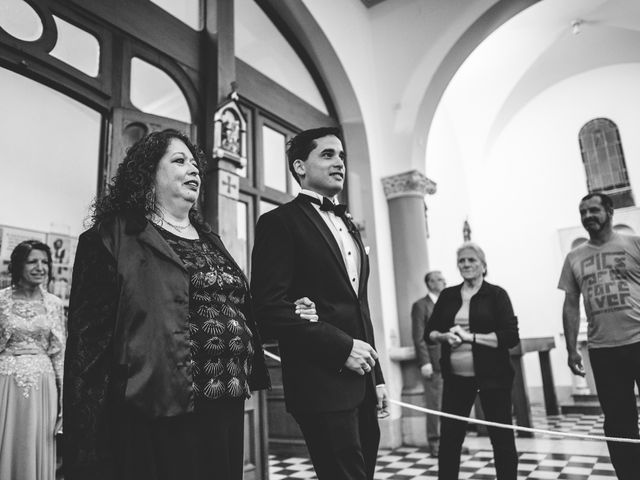 El casamiento de Hugo y Euge en Lomas de Zamora, Buenos Aires 13