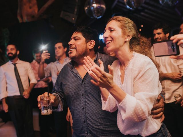 El casamiento de Agustín y Mariana en Tres Arroyos, Buenos Aires 71